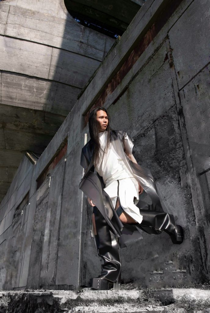 WELCOME to the realm of avant-garde fashion designed by LUNAR Vanity Teen 虚荣青年 Lifestyle & new faces magazine WELCOME to the realm of avant-garde fashion designed by LUNAR WELCOME to the realm of avant-garde fashion designed by LUNAR Vanity Teen 虚荣青年 Lifestyle & new faces magazine