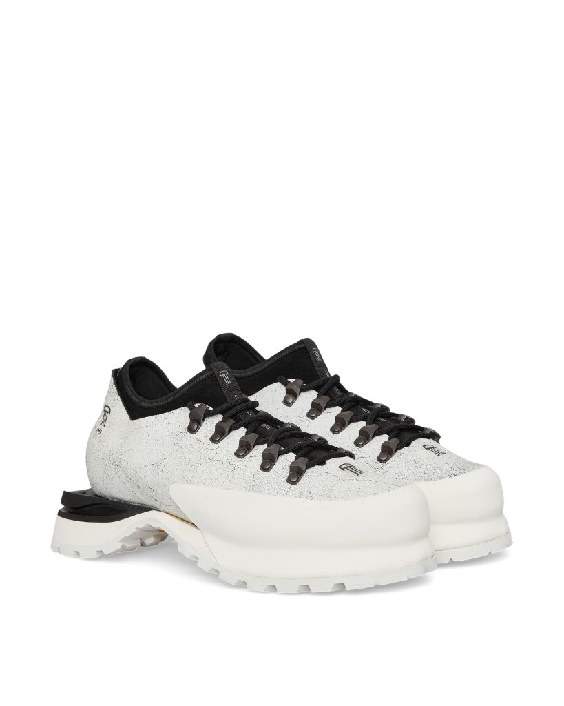 Rebirth Through Innovation: Alberto Deon's Bold Vision for Demon Rebirth Through Innovation: Alberto Deon's Bold Vision for Demon Vanity Teen 虚荣青年 Lifestyle & new faces magazine