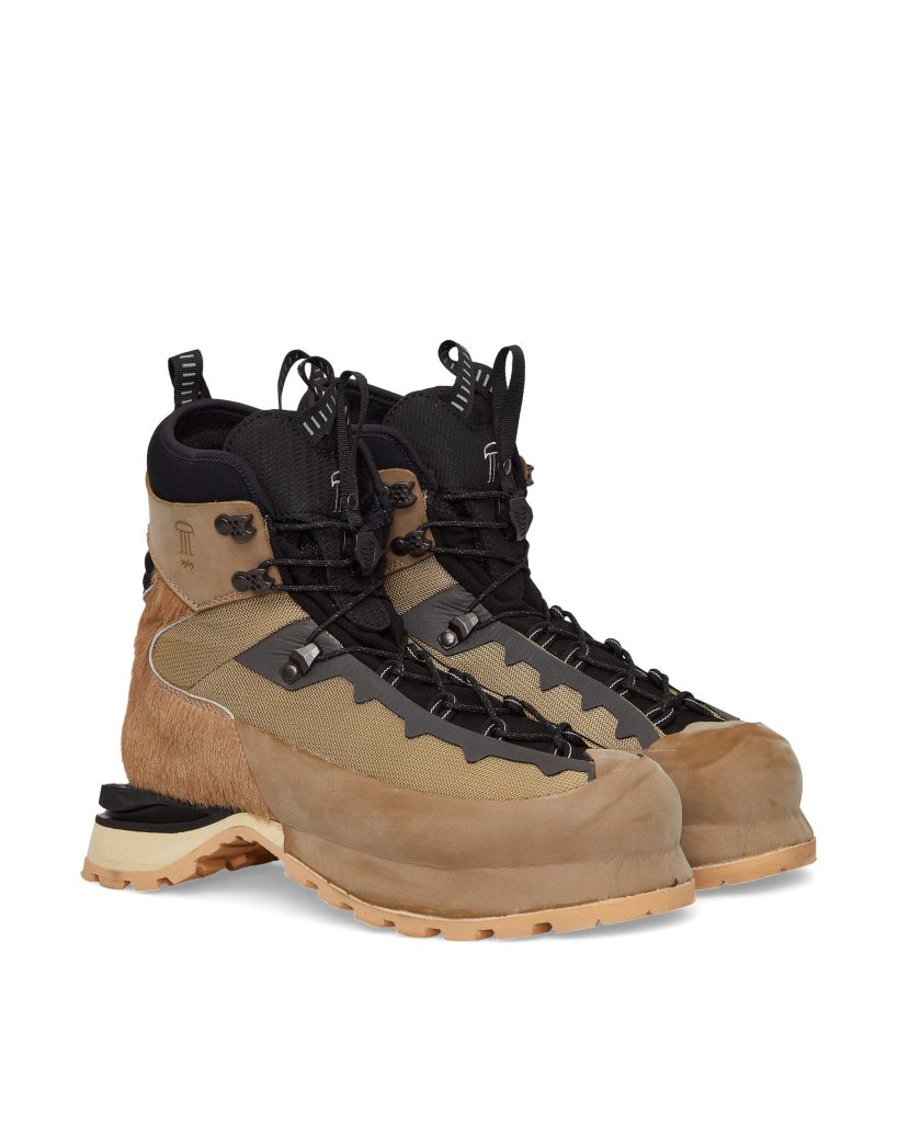 Rebirth Through Innovation: Alberto Deon's Bold Vision for Demon Rebirth Through Innovation: Alberto Deon's Bold Vision for Demon Vanity Teen 虚荣青年 Lifestyle & new faces magazine