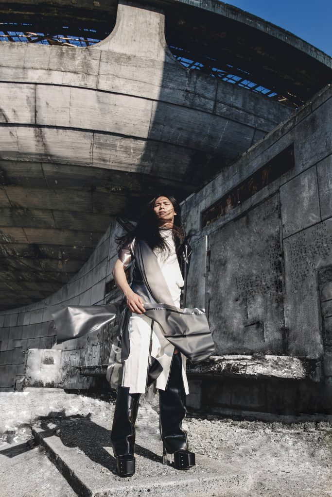 WELCOME to the realm of avant-garde fashion designed by LUNAR Vanity Teen 虚荣青年 Lifestyle & new faces magazine WELCOME to the realm of avant-garde fashion designed by LUNAR WELCOME to the realm of avant-garde fashion designed by LUNAR Vanity Teen 虚荣青年 Lifestyle & new faces magazine