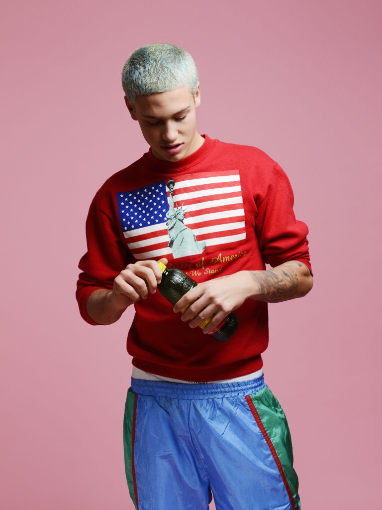 Discovering Matteo: A Fresh Face in Vintage Frames by Matthieu Dortomb Discovering Matteo: A Fresh Face in Vintage Frames by Matthieu Dortomb Vanity Teen 虚荣青年 Lifestyle & new faces magazine