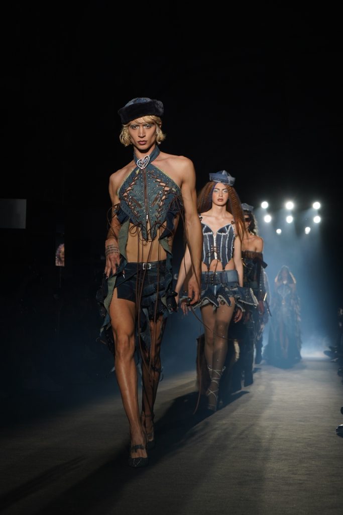 080 Barcelona Fashion Closes with Innovation and Unforgettable Performance 080 Barcelona Fashion Closes with Innovation and Unforgettable Performance Vanity Teen 虚荣青年 Lifestyle & new faces magazine