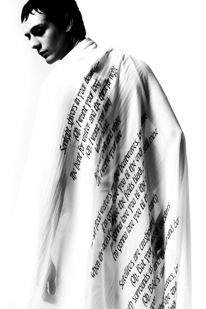 Ann Demeulemeester Unveils Pre-Spring/Summer 2025 Collection Ann Demeulemeester Unveils Pre-Spring/Summer 2025 Collection Vanity Teen 虚荣青年 Lifestyle & new faces magazine