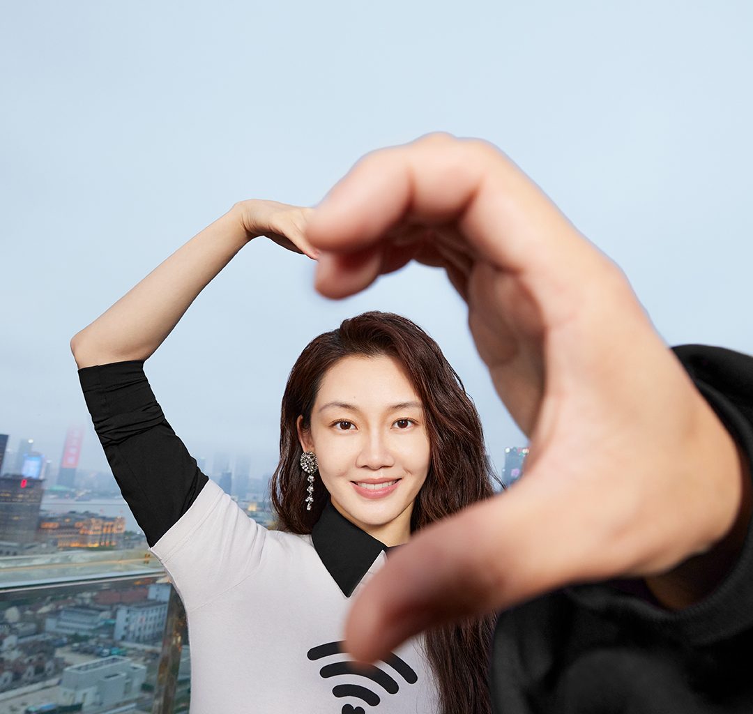 BALENCIAGA Unveils 520 Festival Limited Edition Collection BALENCIAGA Unveils 520 Festival Limited Edition Collection Vanity Teen 虚荣青年 Lifestyle & new faces magazine