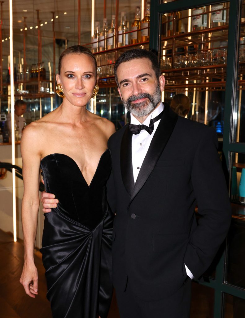 WHEN IN NEW YORK: STELLA McCARTNEY AND TIKTOK HOST MET GALA 2024 AFTERPARTY WITH CASAMIGOS TEQUILA WHEN IN NEW YORK: STELLA McCARTNEY AND TIKTOK HOST MET GALA 2024 AFTERPARTY WITH CASAMIGOS TEQUILA Vanity Teen 虚荣青年 Lifestyle & new faces magazine