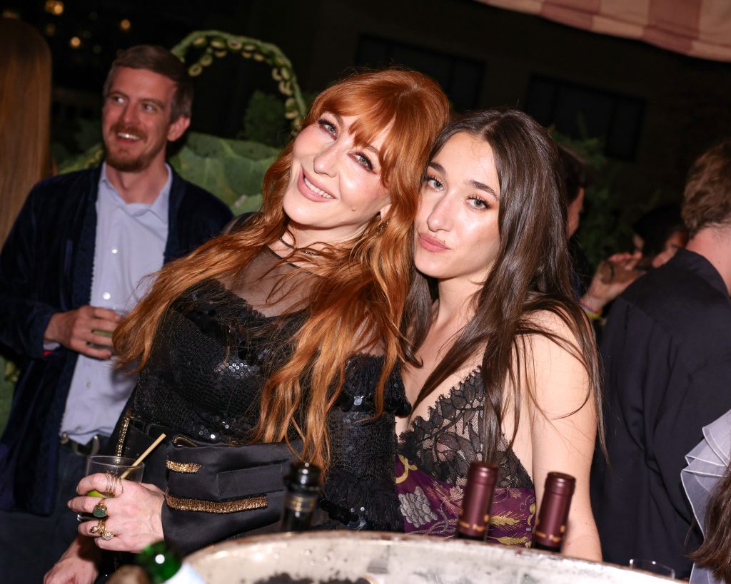 WHEN IN NEW YORK: STELLA McCARTNEY AND TIKTOK HOST MET GALA 2024 AFTERPARTY WITH CASAMIGOS TEQUILA WHEN IN NEW YORK: STELLA McCARTNEY AND TIKTOK HOST MET GALA 2024 AFTERPARTY WITH CASAMIGOS TEQUILA Vanity Teen 虚荣青年 Lifestyle & new faces magazine