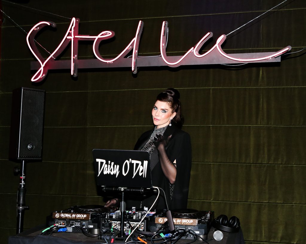 WHEN IN NEW YORK: STELLA McCARTNEY AND TIKTOK HOST MET GALA 2024 AFTERPARTY WITH CASAMIGOS TEQUILA WHEN IN NEW YORK: STELLA McCARTNEY AND TIKTOK HOST MET GALA 2024 AFTERPARTY WITH CASAMIGOS TEQUILA Vanity Teen 虚荣青年 Lifestyle & new faces magazine