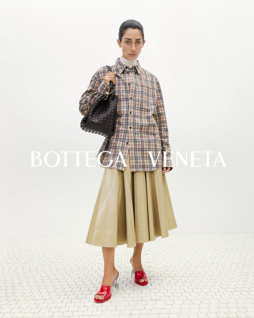 BOTTEGA VENETA Unveils 2024 Early Fall Collection BOTTEGA VENETA Unveils 2024 Early Fall Collection Vanity Teen 虚荣青年 Lifestyle & new faces magazine