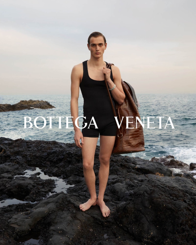 Bottega Veneta Unveils "Summer Solstice" Campaign for 2024 Bottega Veneta Unveils "Summer Solstice" Campaign for 2024 Vanity Teen 虚荣青年 Lifestyle & new faces magazine