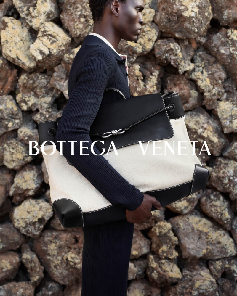Bottega Veneta Unveils "Summer Solstice" Campaign for 2024 Bottega Veneta Unveils "Summer Solstice" Campaign for 2024 Vanity Teen 虚荣青年 Lifestyle & new faces magazine