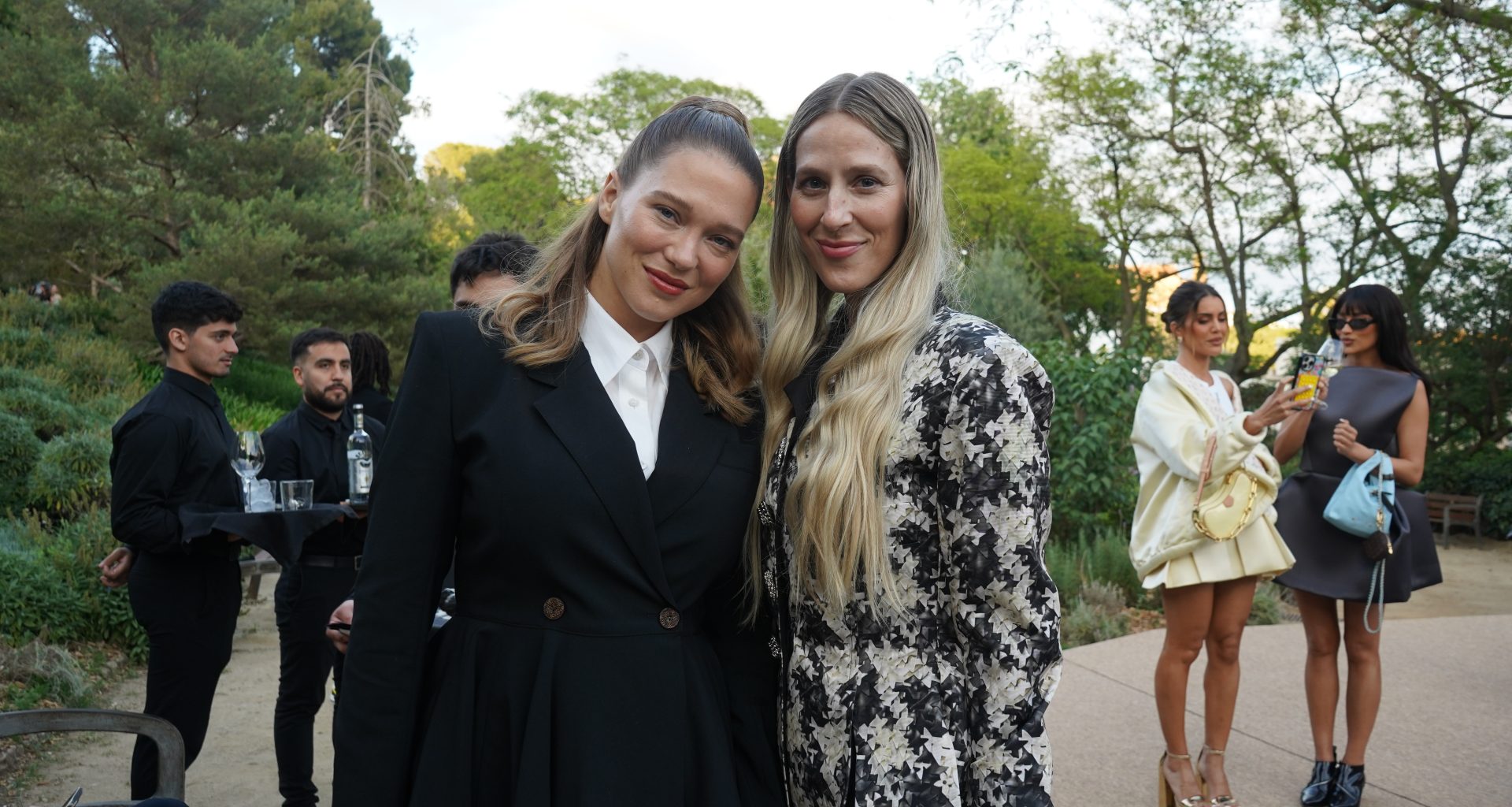 Louis Vuitton Cruise 2025 Show Takes Place at Emblematic Park Güell BARCELONA Vanity Teen 虚荣青年 Lifestyle & new faces magazine Louis Vuitton Cruise 2025 Show Takes Place at Emblematic Park Güell BARCELONA Louis Vuitton Cruise 2025 Show Takes Place at Emblematic Park Güell BARCELONA Vanity Teen 虚荣青年 Lifestyle & new faces magazine