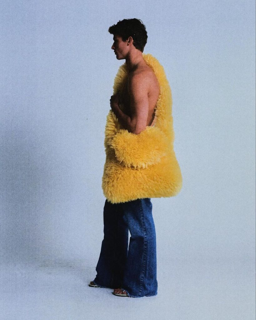 ERL Unveils New "Made in California" Clothing Line ERL Unveils New "Made in California" Clothing Line Vanity Teen 虚荣青年 Lifestyle & new faces magazine