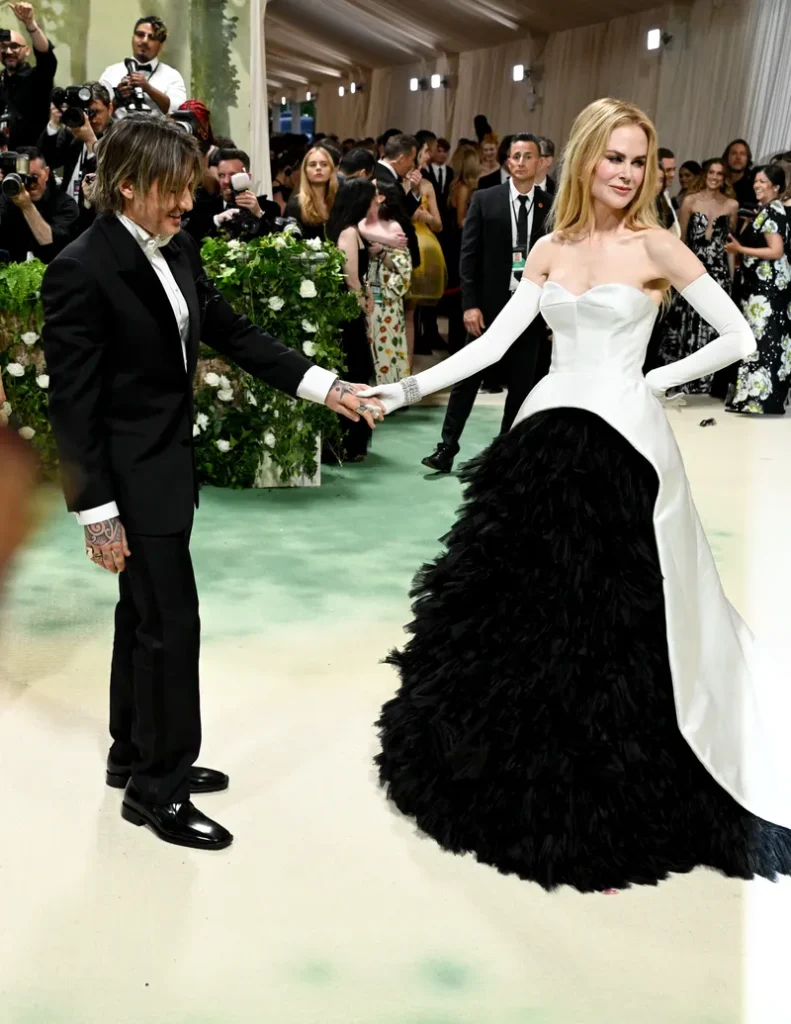 MET Gala 2024 - Sleeping Beauty stayed up late for reawakening fashion MET Gala 2024 - Sleeping Beauty stayed up late for reawakening fashion Vanity Teen 虚荣青年 Lifestyle & new faces magazine