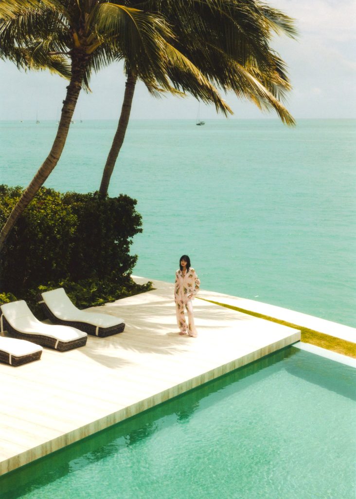 Lisa for KITH Women 2024 Summer Collection Officially Released Lisa for KITH Women 2024 Summer Collection Officially Released Vanity Teen 虚荣青年 Lifestyle & new faces magazine