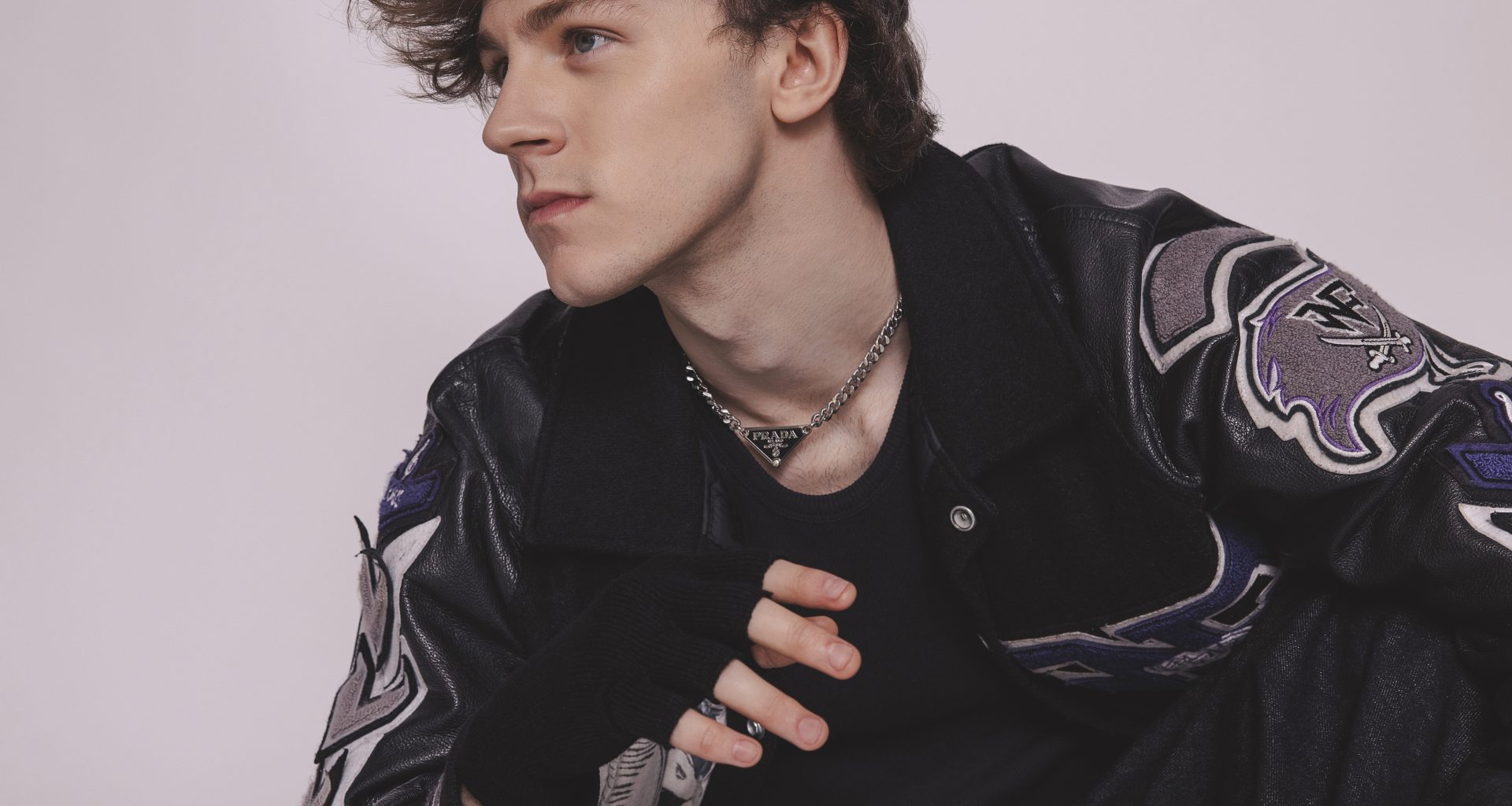 Brody Grant on His Dream Broadway Debut as Ponyboy and The Outsiders' 12 Tony Nominations Brody Grant on His Dream Broadway Debut as Ponyboy and The Outsiders' 12 Tony Nominations Vanity Teen 虚荣青年 Lifestyle & new faces magazine