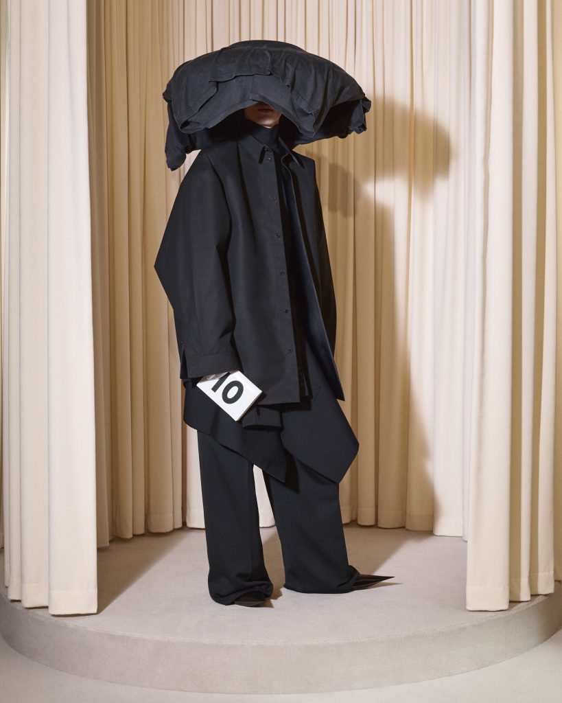 BALENCIAGA 53RD COUTURE COLLECTION - THE ART OF SAVOIR-FAIRE BALENCIAGA 53RD COUTURE COLLECTION - THE ART OF SAVOIR-FAIRE Vanity Teen 虚荣青年 Lifestyle & new faces magazine