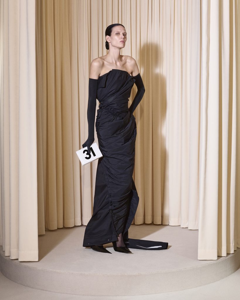 BALENCIAGA 53RD COUTURE COLLECTION - THE ART OF SAVOIR-FAIRE BALENCIAGA 53RD COUTURE COLLECTION - THE ART OF SAVOIR-FAIRE Vanity Teen 虚荣青年 Lifestyle & new faces magazine