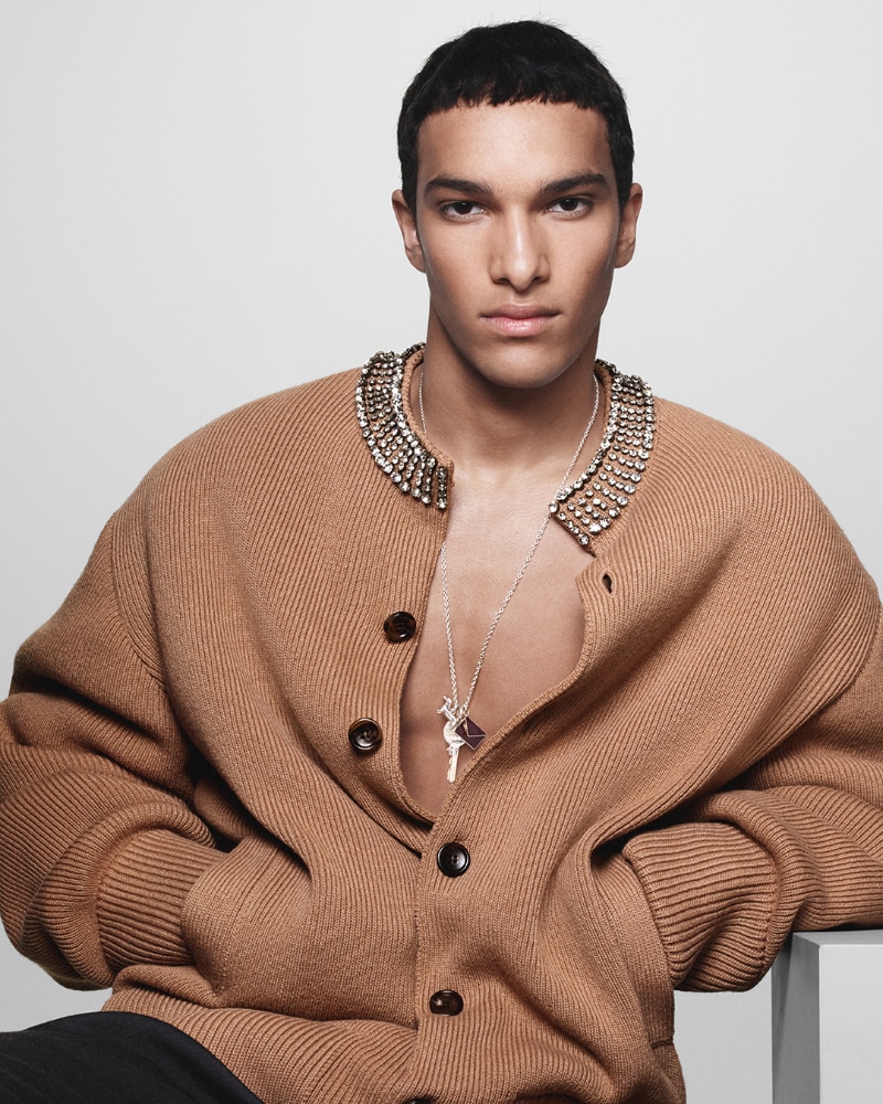 Gucci's Fall/Winter 2024 Menswear Campaign: A Celebration of Personal Expression Gucci's Fall/Winter 2024 Menswear Campaign: A Celebration of Personal Expression Vanity Teen 虚荣青年 Lifestyle & new faces magazine