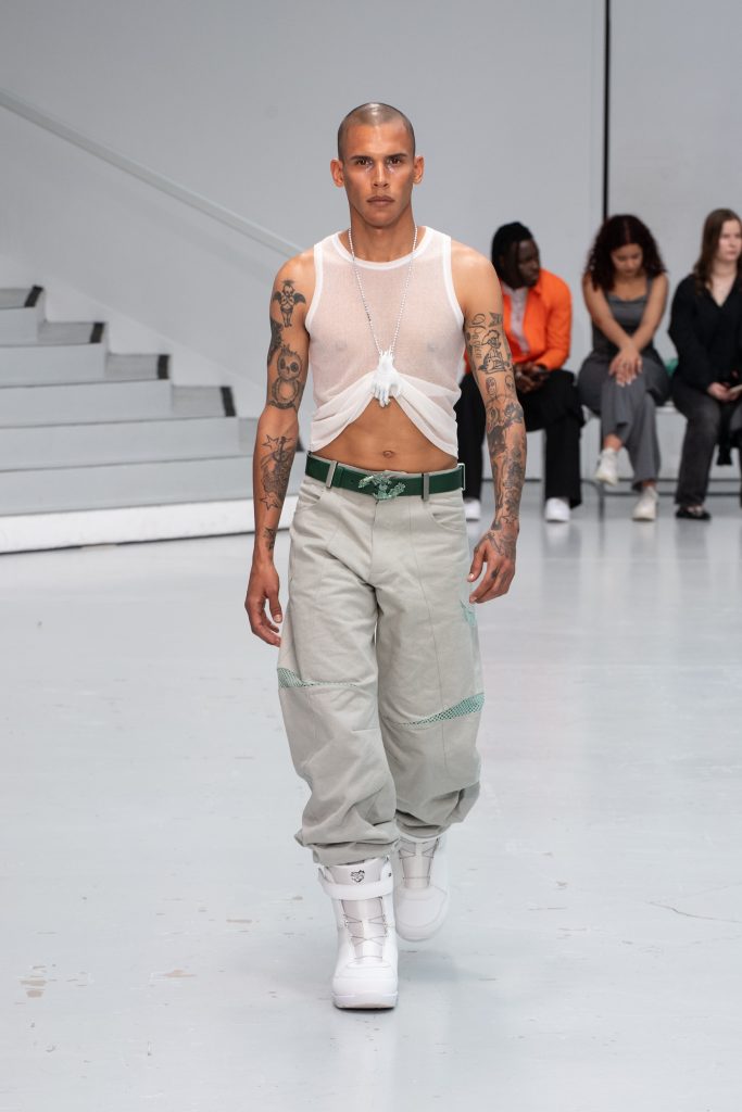 Yenesai - A futuristic vision fused with ancestral nomadic values Yenesai - A futuristic vision fused with ancestral nomadic values Vanity Teen 虚荣青年 Lifestyle & new faces magazine