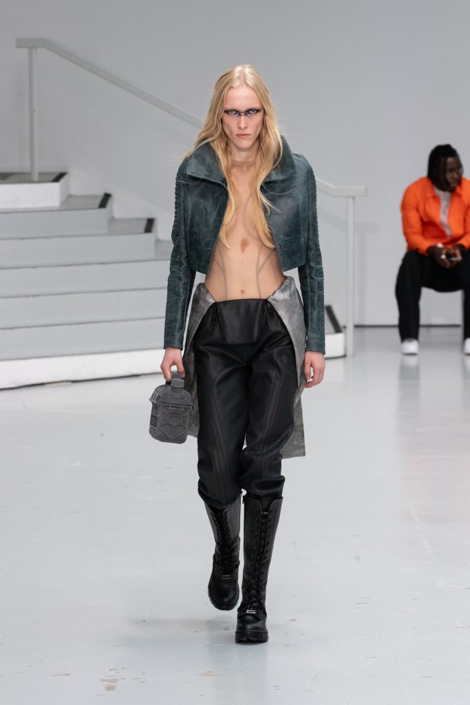 Yenesai - A futuristic vision fused with ancestral nomadic values Yenesai - A futuristic vision fused with ancestral nomadic values Vanity Teen 虚荣青年 Lifestyle & new faces magazine