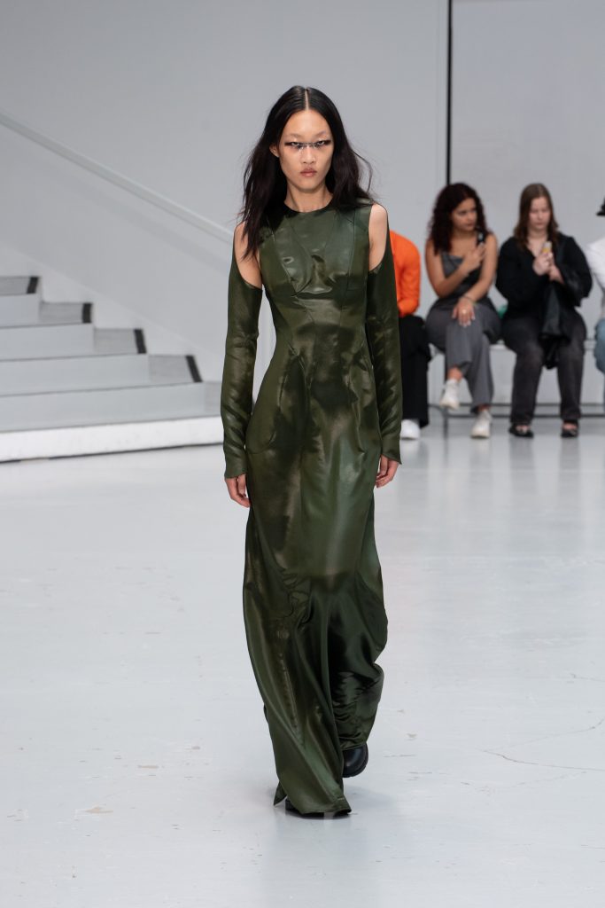 Yenesai - A futuristic vision fused with ancestral nomadic values Yenesai - A futuristic vision fused with ancestral nomadic values Vanity Teen 虚荣青年 Lifestyle & new faces magazine