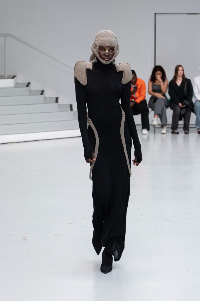 Yenesai - A futuristic vision fused with ancestral nomadic values Yenesai - A futuristic vision fused with ancestral nomadic values Vanity Teen 虚荣青年 Lifestyle & new faces magazine