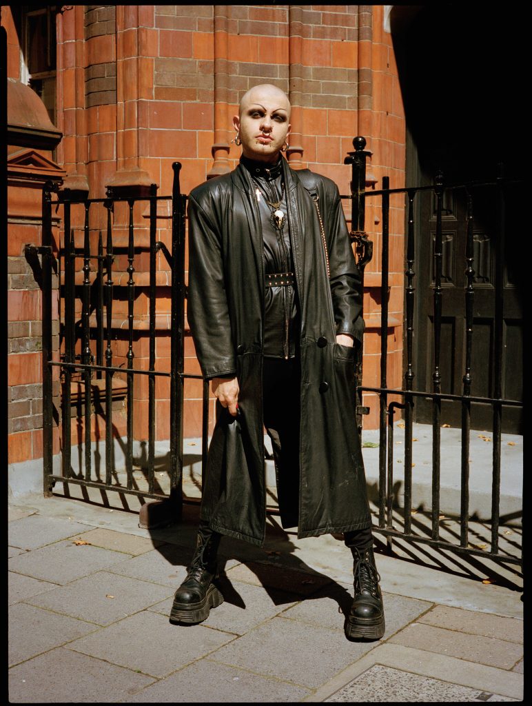 Behind the camera to tell the human dimension - A chat with Alberto Tandoi Vanity Teen 虚荣青年 Lifestyle & new faces magazine Behind the camera to tell the human dimension - A chat with Alberto Tandoi Behind the camera to tell the human dimension - A chat with Alberto Tandoi Vanity Teen 虚荣青年 Lifestyle & new faces magazine