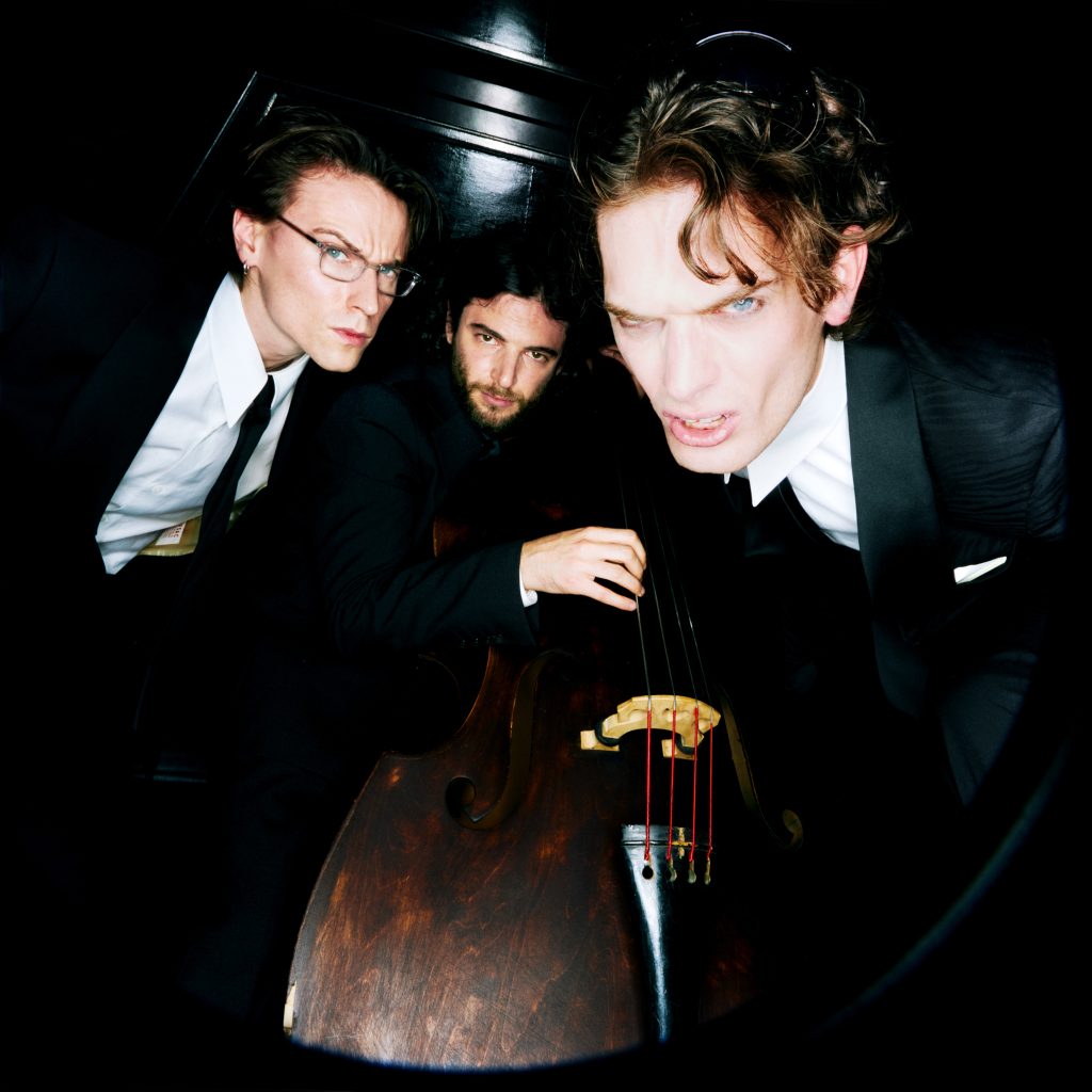 The (European) Vampire Chronicles - A chat with the three members of the eponymous electro-pop band The (European) Vampire Chronicles - A chat with the three members of the eponymous electro-pop band Vanity Teen 虚荣青年 Lifestyle & new faces magazine