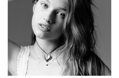 Ever Anderson Shines in Celine’s “Portrait of an Actress” Series Ever Anderson Shines in Celine’s “Portrait of an Actress” Series Vanity Teen 虚荣青年 Lifestyle & new faces magazine