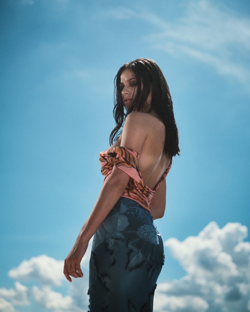 VERSATILITY IS A 2.0 QUALITY - A CHAT WITH EMMA VALENTI VERSATILITY IS A 2.0 QUALITY - A CHAT WITH EMMA VALENTI Vanity Teen 虚荣青年 Lifestyle & new faces magazine