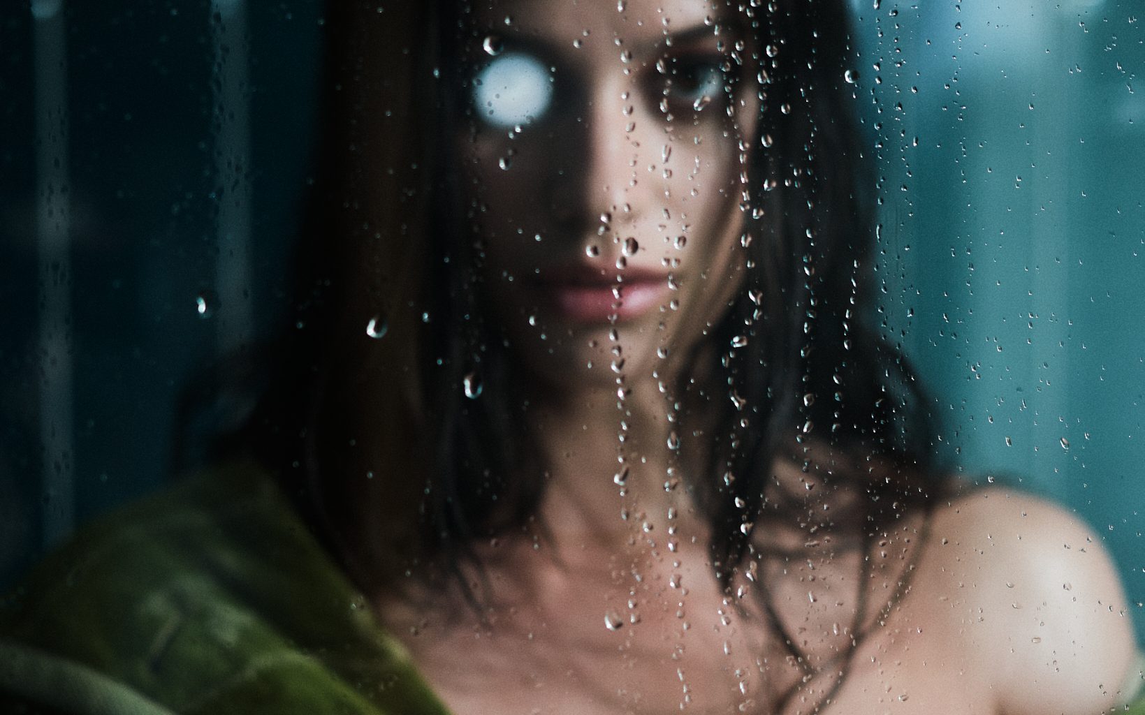 VERSATILITY IS A 2.0 QUALITY - A CHAT WITH EMMA VALENTI VERSATILITY IS A 2.0 QUALITY - A CHAT WITH EMMA VALENTI Vanity Teen 虚荣青年 Lifestyle & new faces magazine