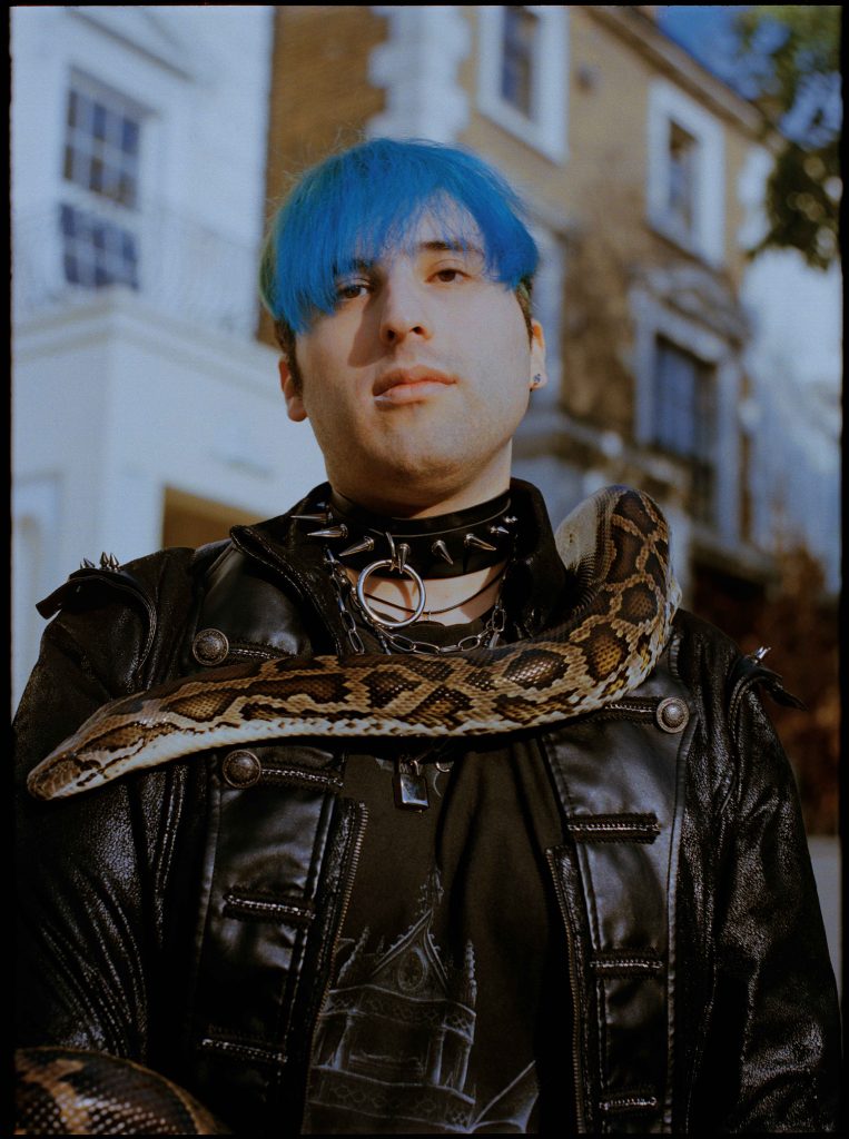 Behind the camera to tell the human dimension - A chat with Alberto Tandoi Vanity Teen 虚荣青年 Lifestyle & new faces magazine Behind the camera to tell the human dimension - A chat with Alberto Tandoi Behind the camera to tell the human dimension - A chat with Alberto Tandoi Vanity Teen 虚荣青年 Lifestyle & new faces magazine