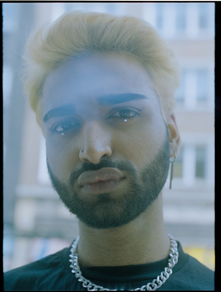 Behind the camera to tell the human dimension - A chat with Alberto Tandoi Vanity Teen 虚荣青年 Lifestyle & new faces magazine Behind the camera to tell the human dimension - A chat with Alberto Tandoi Behind the camera to tell the human dimension - A chat with Alberto Tandoi Vanity Teen 虚荣青年 Lifestyle & new faces magazine