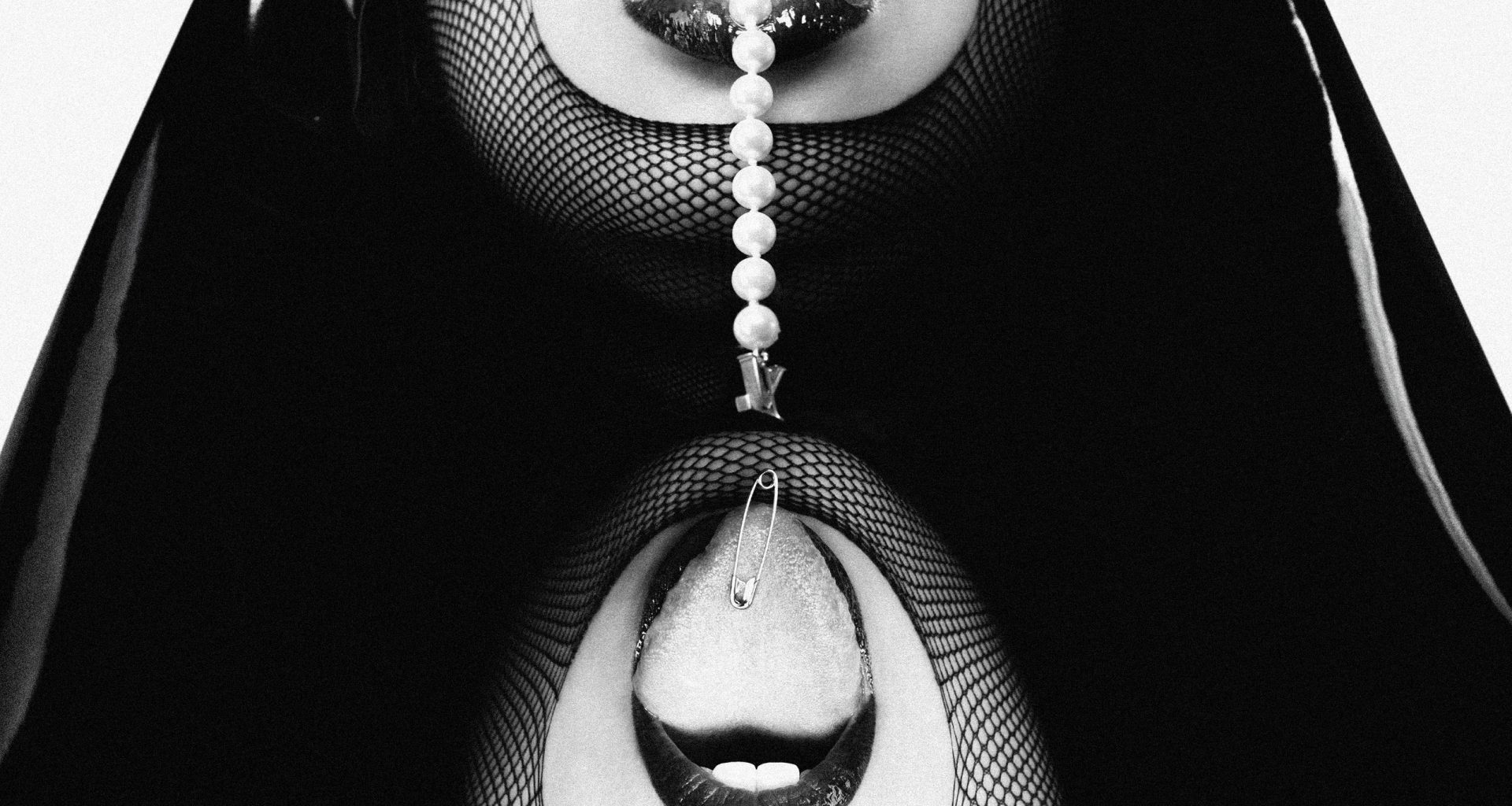 SUPERSTITIOUS SUPERSTITIOUS Vanity Teen 虚荣青年 Lifestyle & new faces magazine