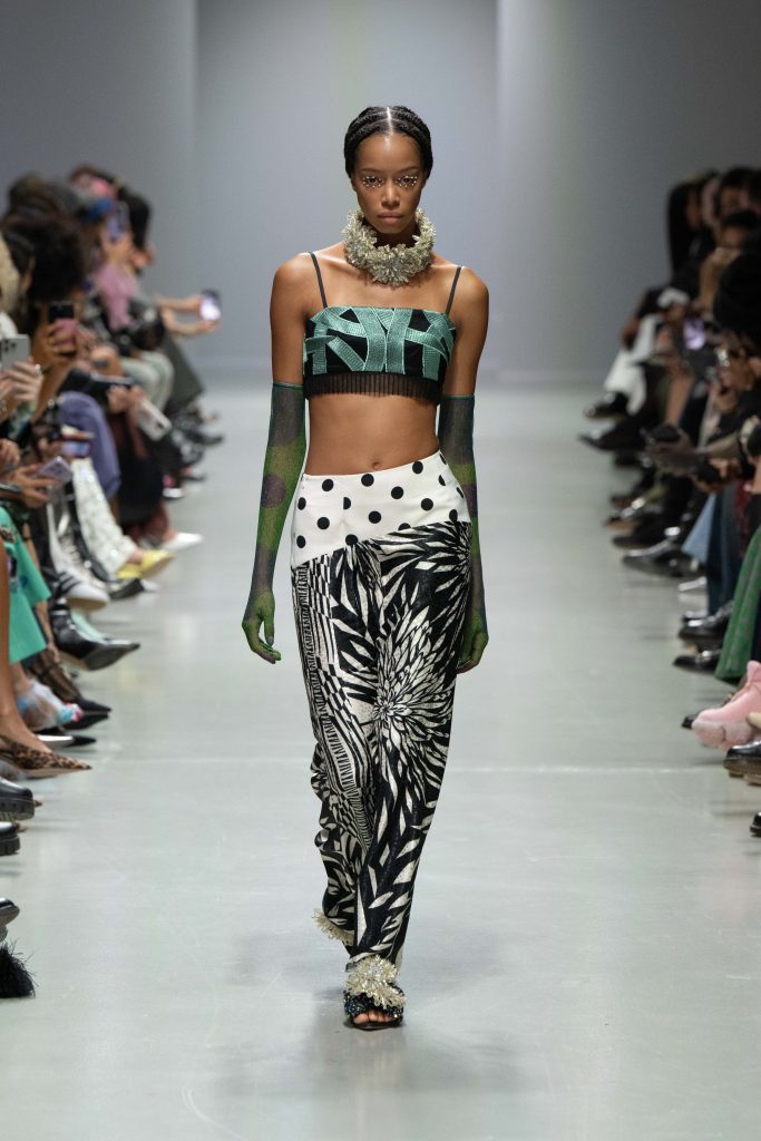 SHUTING QIU SS2025 - The Palace Where Venus Descends SHUTING QIU SS2025 - The Palace Where Venus Descends Vanity Teen 虚荣青年 Lifestyle & new faces magazine