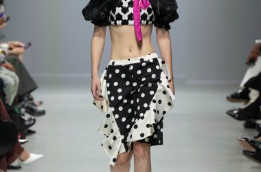 SHUTING QIU SS2025 - The Palace Where Venus Descends SHUTING QIU SS2025 - The Palace Where Venus Descends Vanity Teen 虚荣青年 Lifestyle & new faces magazine