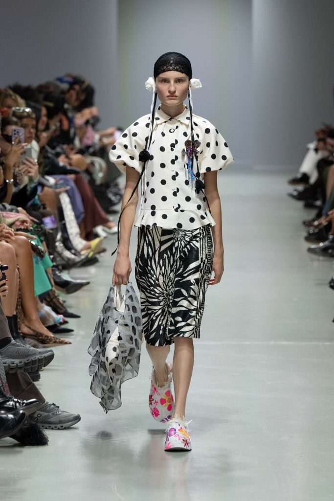 SHUTING QIU SS2025 - The Palace Where Venus Descends SHUTING QIU SS2025 - The Palace Where Venus Descends Vanity Teen 虚荣青年 Lifestyle & new faces magazine