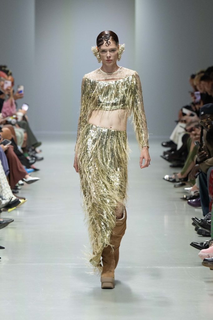 SHUTING QIU SS2025 - The Palace Where Venus Descends SHUTING QIU SS2025 - The Palace Where Venus Descends Vanity Teen 虚荣青年 Lifestyle & new faces magazine