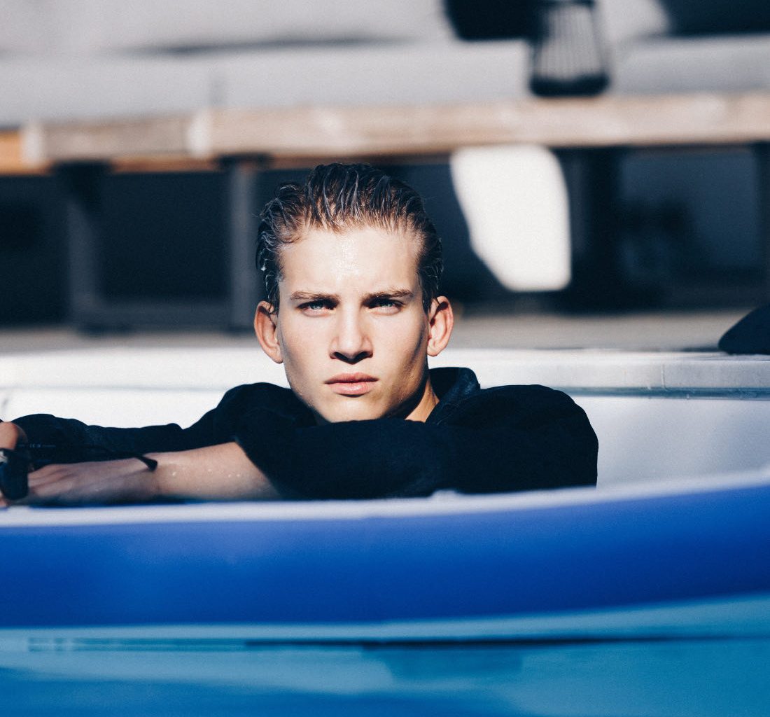 Luke Matt Röntgen by André Arndt Luke Matt Röntgen by André Arndt Vanity Teen 虚荣青年 Lifestyle & new faces magazine