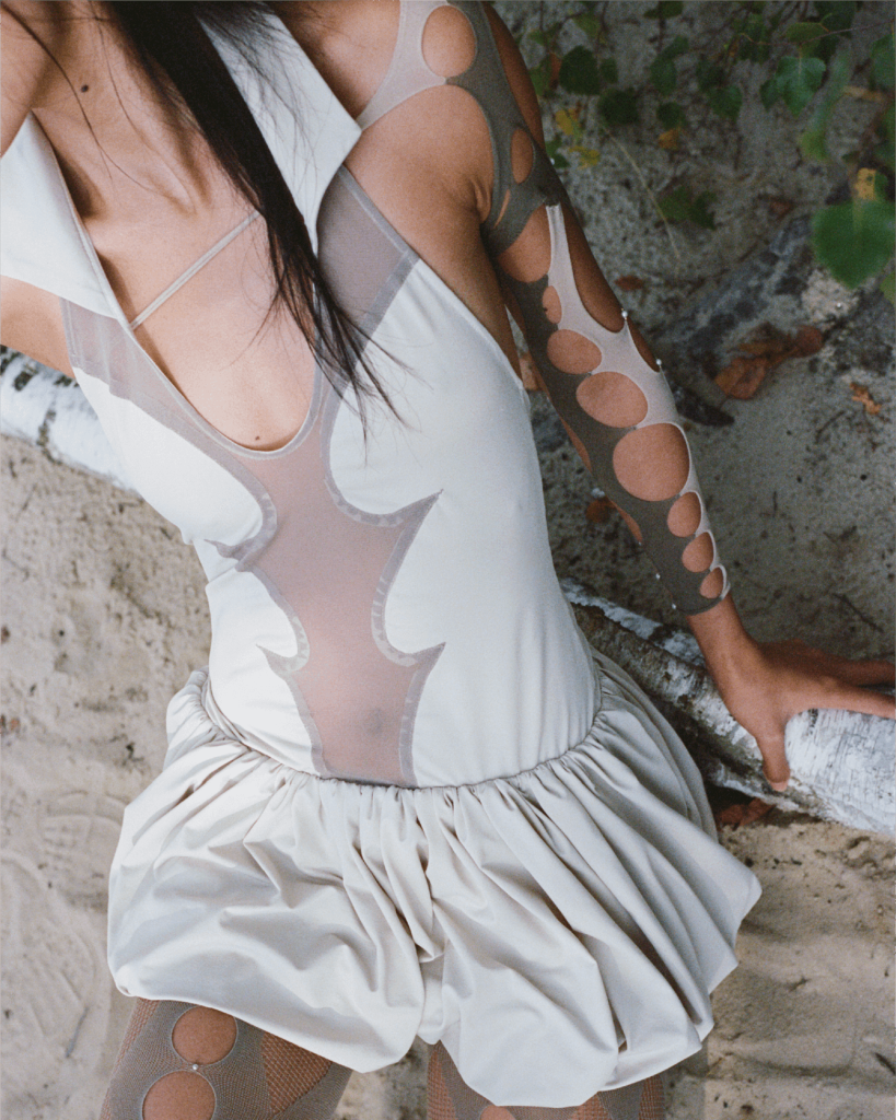 RUIbuilt SS025 Collection - 「Lingering On」 RUIbuilt SS025 Collection - 「Lingering On」 Vanity Teen 虚荣青年 Lifestyle & new faces magazine