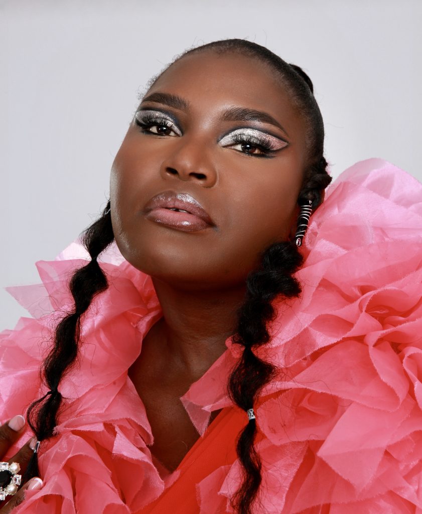 Model of Diversity and Gemma Collins Champion Plus-Size Representation at London Fashion Week Model of Diversity and Gemma Collins Champion Plus-Size Representation at London Fashion Week Vanity Teen 虚荣青年 Lifestyle & new faces magazine