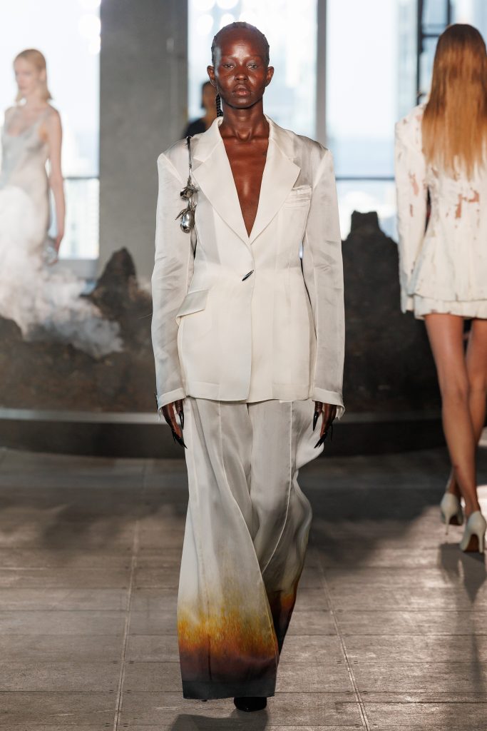 NYFW’s Hidden Gem: Grace Ling, A Neanderthal Brand Ethos NYFW’s Hidden Gem: Grace Ling, A Neanderthal Brand Ethos Vanity Teen 虚荣青年 Lifestyle & new faces magazine