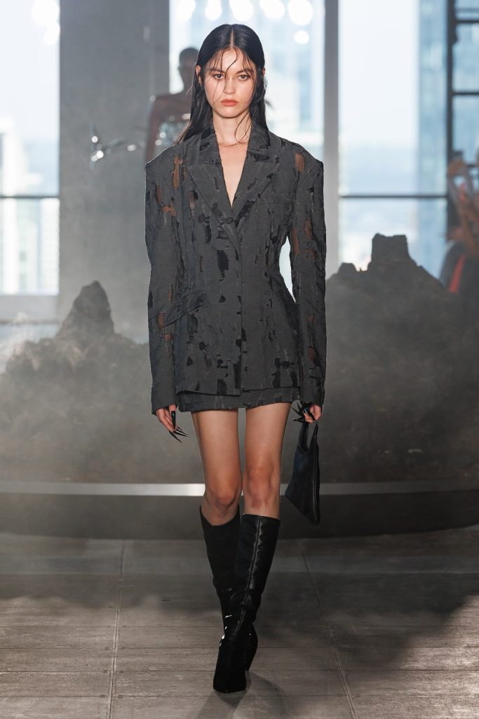 NYFW’s Hidden Gem: Grace Ling, A Neanderthal Brand Ethos NYFW’s Hidden Gem: Grace Ling, A Neanderthal Brand Ethos Vanity Teen 虚荣青年 Lifestyle & new faces magazine