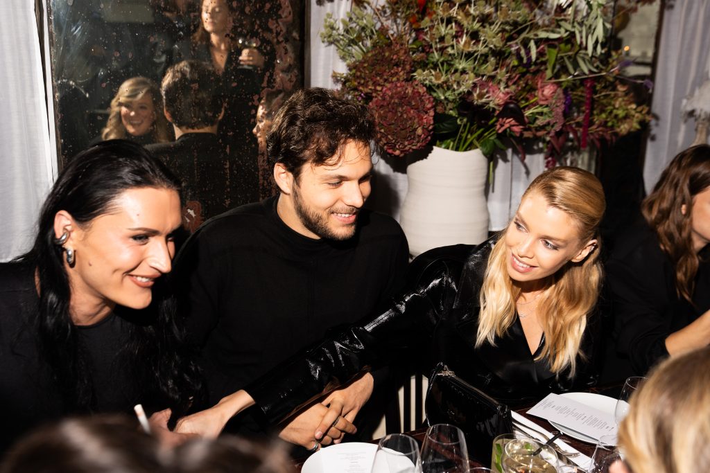 Mackage and Stella Maxwell co-hosted an intimate dinner during Paris Fashion Week Vanity Teen 虚荣青年 Lifestyle & new faces magazine Mackage and Stella Maxwell co-hosted an intimate dinner during Paris Fashion Week Mackage and Stella Maxwell co-hosted an intimate dinner during Paris Fashion Week Vanity Teen 虚荣青年 Lifestyle & new faces magazine