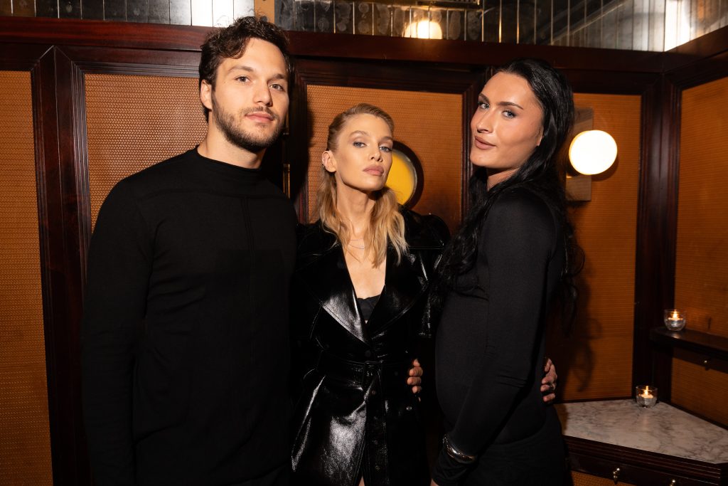 Mackage and Stella Maxwell co-hosted an intimate dinner during Paris Fashion Week Vanity Teen 虚荣青年 Lifestyle & new faces magazine Mackage and Stella Maxwell co-hosted an intimate dinner during Paris Fashion Week Mackage and Stella Maxwell co-hosted an intimate dinner during Paris Fashion Week Vanity Teen 虚荣青年 Lifestyle & new faces magazine