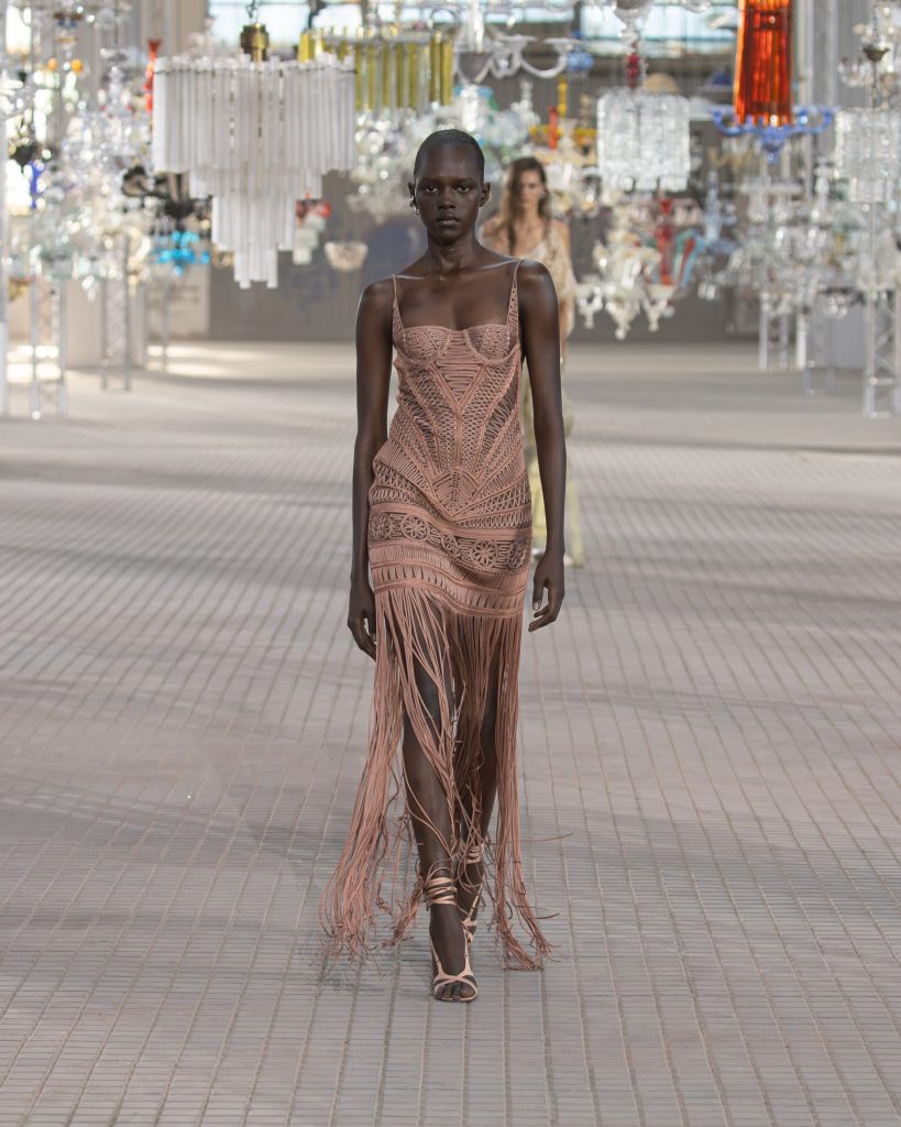 The Shattering of Crystals that Echoes “His Loss” – The Attico S/S 2025 The Shattering of Crystals that Echoes “His Loss” – The Attico S/S 2025 Vanity Teen 虚荣青年 Lifestyle & new faces magazine