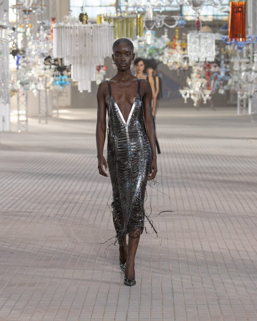 The Shattering of Crystals that Echoes “His Loss” – The Attico S/S 2025 The Shattering of Crystals that Echoes “His Loss” – The Attico S/S 2025 Vanity Teen 虚荣青年 Lifestyle & new faces magazine