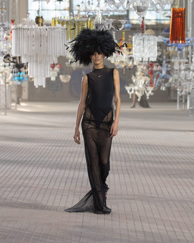 The Shattering of Crystals that Echoes “His Loss” – The Attico S/S 2025 The Shattering of Crystals that Echoes “His Loss” – The Attico S/S 2025 Vanity Teen 虚荣青年 Lifestyle & new faces magazine