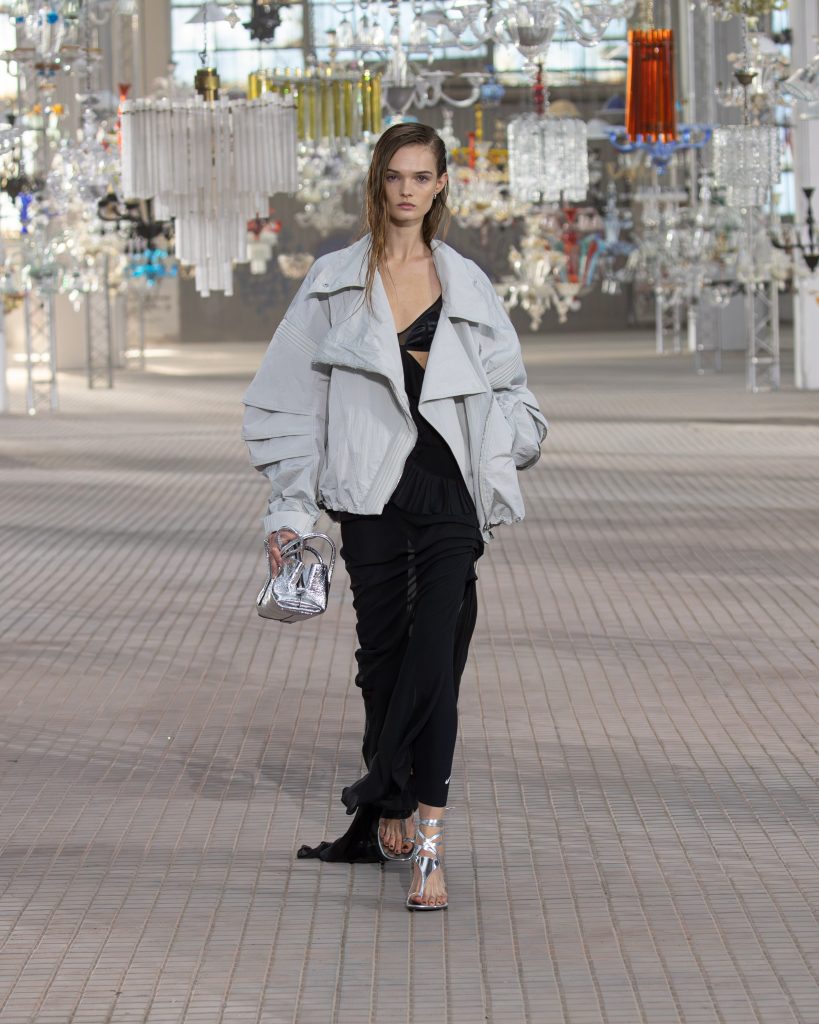 The Shattering of Crystals that Echoes “His Loss” – The Attico S/S 2025 The Shattering of Crystals that Echoes “His Loss” – The Attico S/S 2025 Vanity Teen 虚荣青年 Lifestyle & new faces magazine