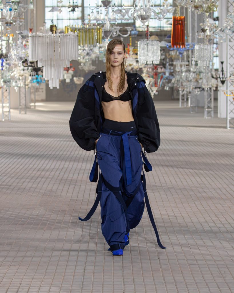 The Shattering of Crystals that Echoes “His Loss” – The Attico S/S 2025 The Shattering of Crystals that Echoes “His Loss” – The Attico S/S 2025 Vanity Teen 虚荣青年 Lifestyle & new faces magazine